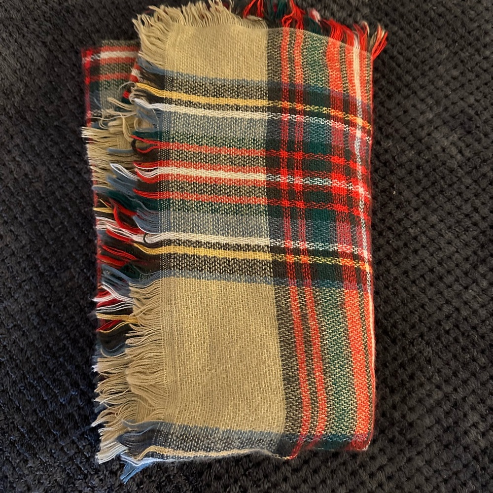 Big, plaid scarf